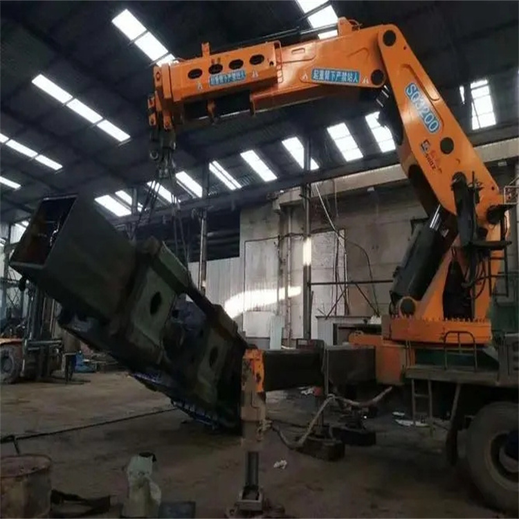 岑巩200吨折臂吊出租
